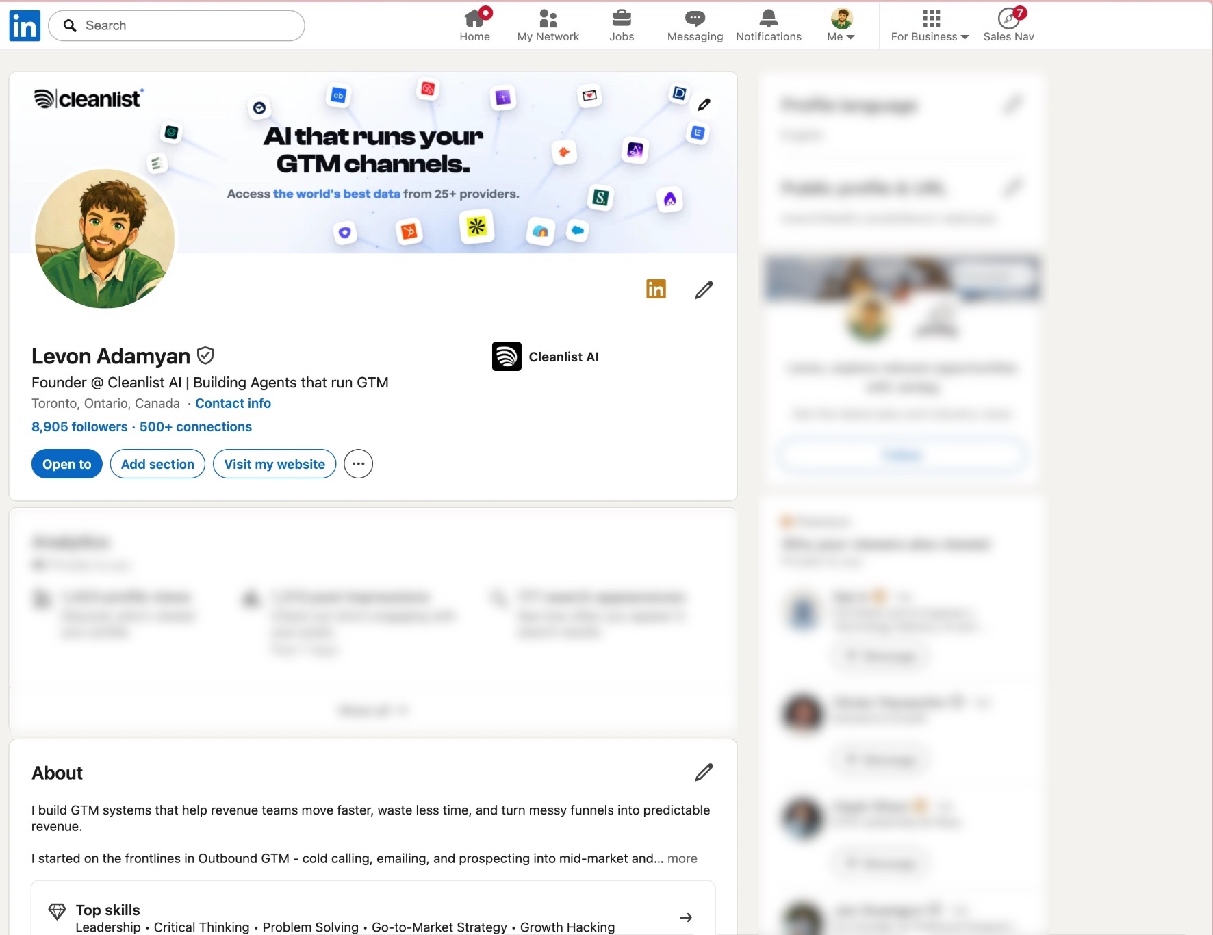 A LinkedIn profile with the Cleanlist panel beside it